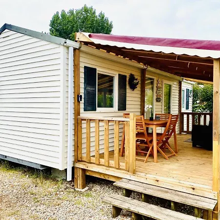 Kemping Evasion Oceanique : Mobil-home Dans Un 4* A 50m De L'ocean La Bétaudière