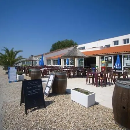 Evasion Oceanique : Mobil-home Dans Un 4* A 50m De L'ocean 4*